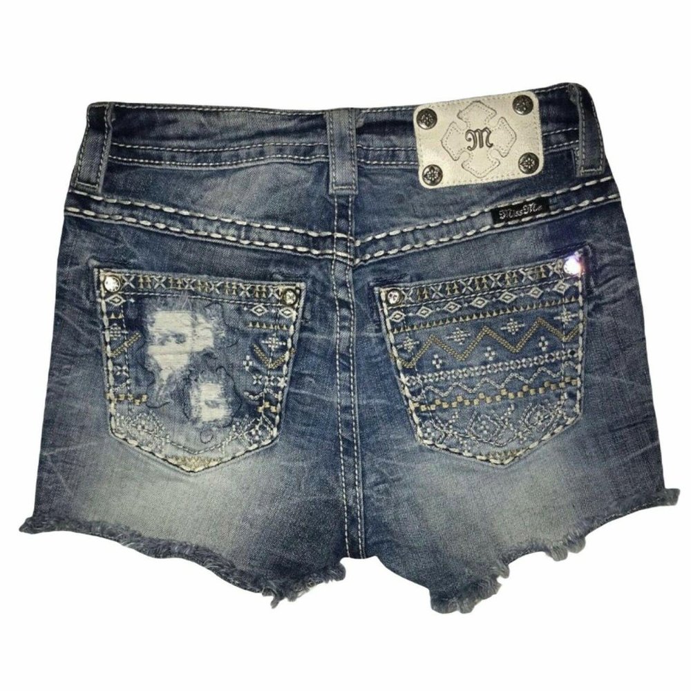 Miss Me High Rise Distressed Raw Aztec Shorts 26